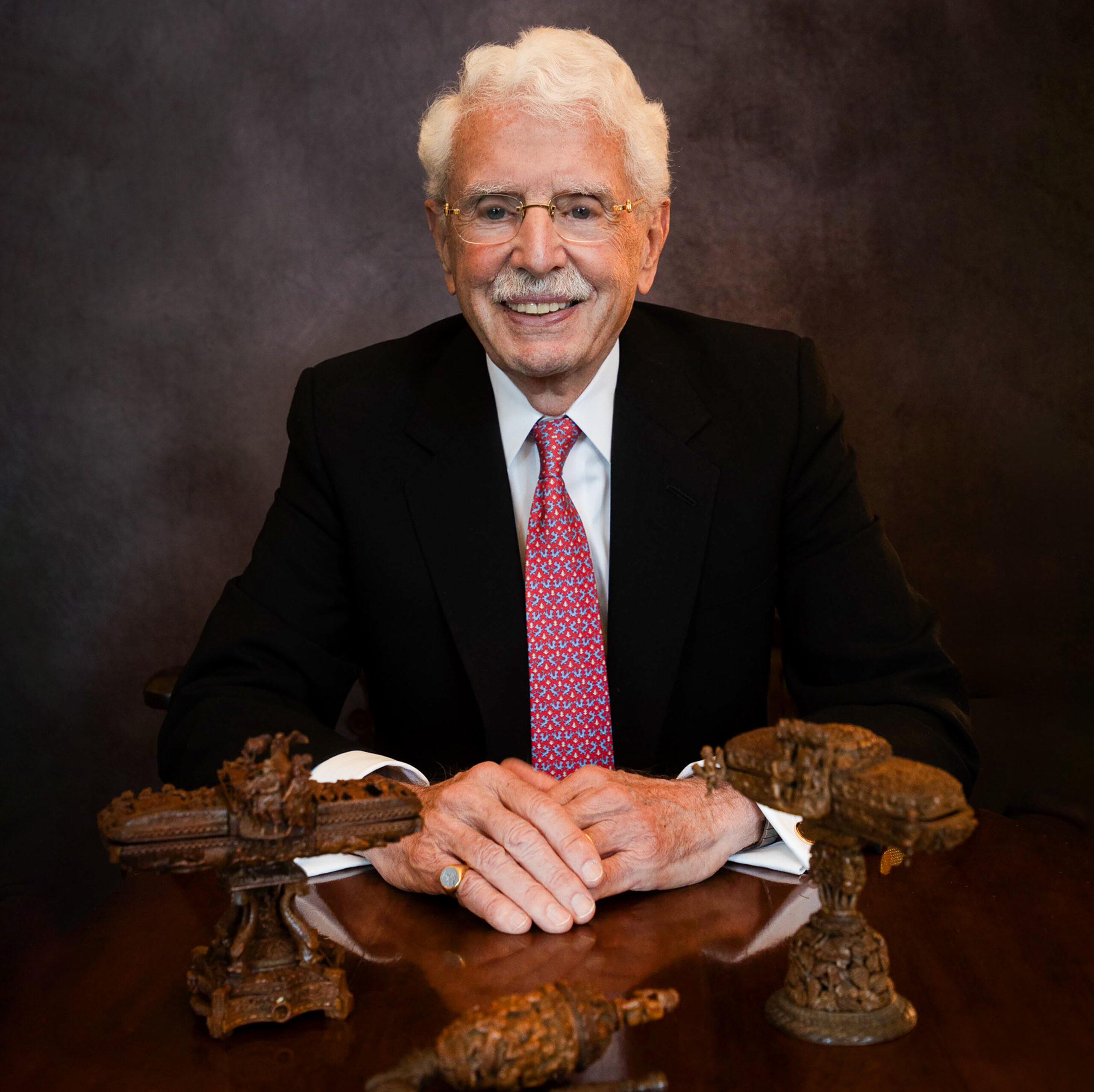 Badger with snuff box image